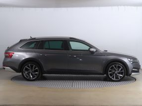Škoda Superb - 2023