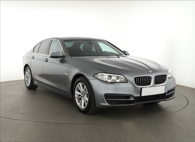 BMW 5 2015