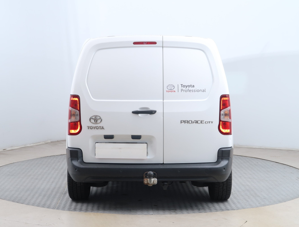 Toyota Proace City