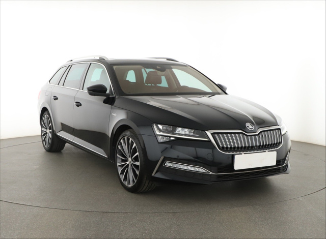 Škoda Superb 2021