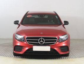 Mercedes-Benz E - 2017