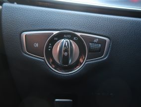 Mercedes-Benz E - 2017