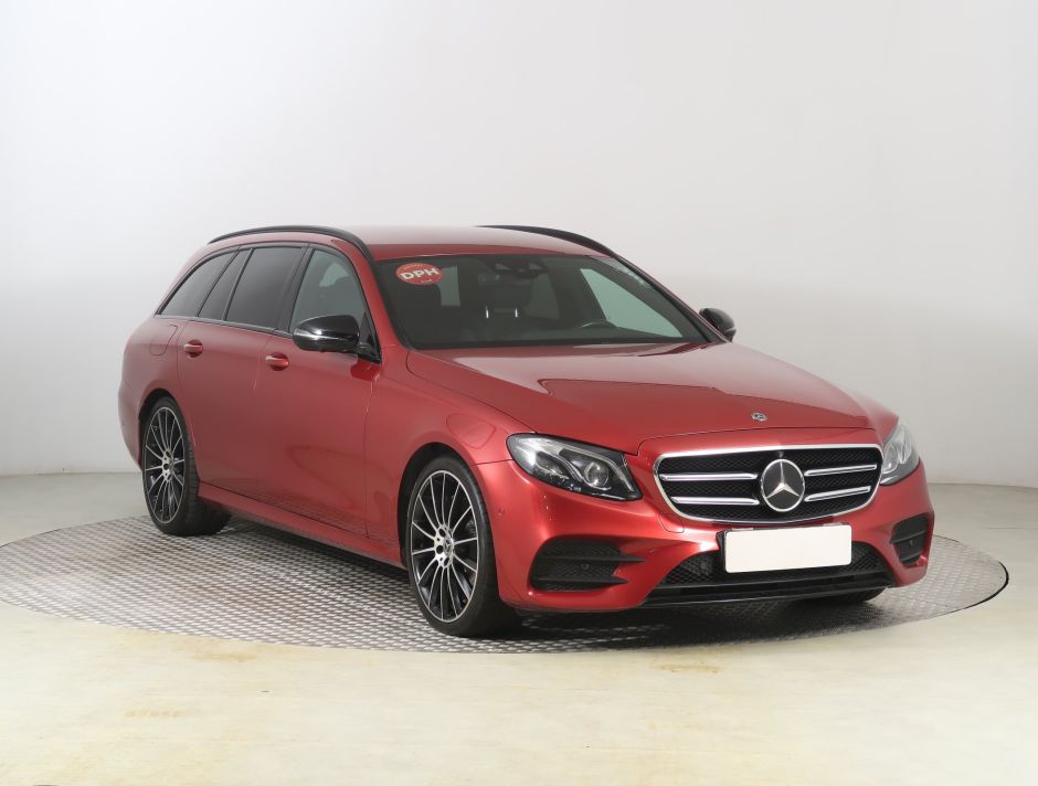 Mercedes-Benz E - 2017