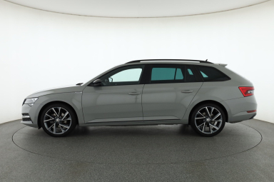 Škoda Superb - 2023