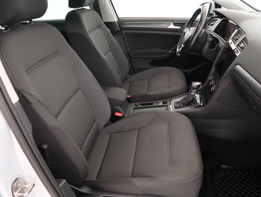 Volkswagen e-Golf