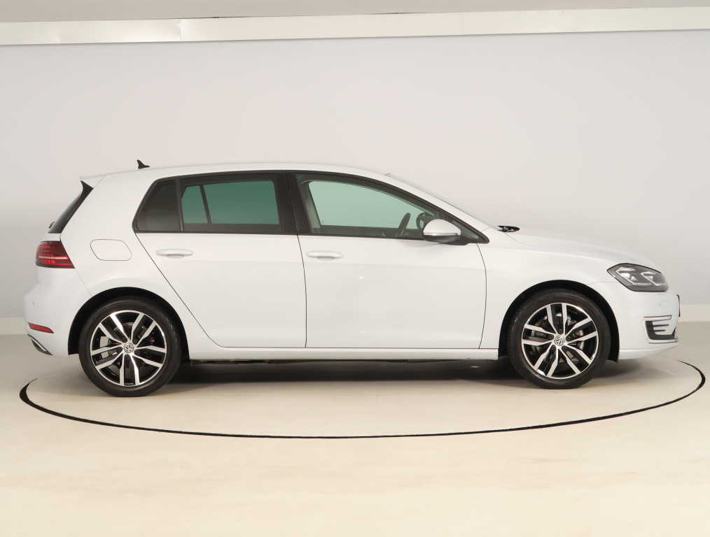 Volkswagen e-Golf