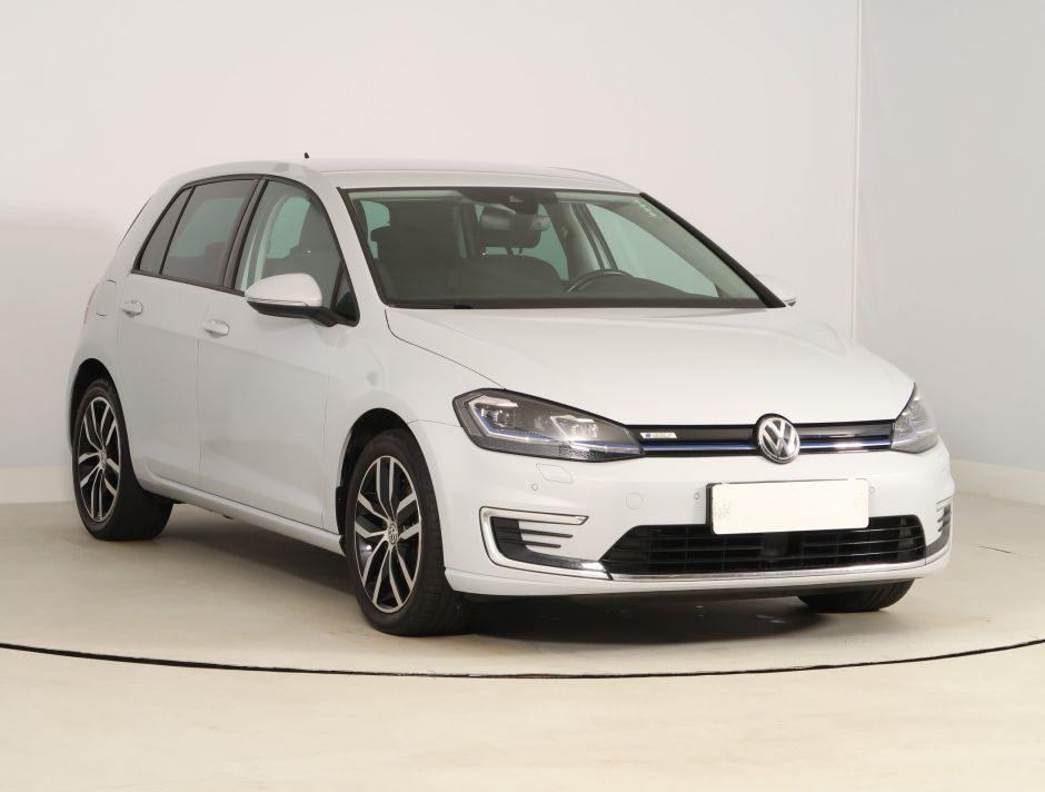 Volkswagen e-Golf - 2018
