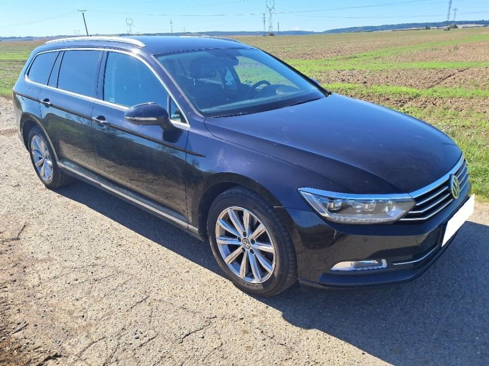 Volkswagen Passat - 2015