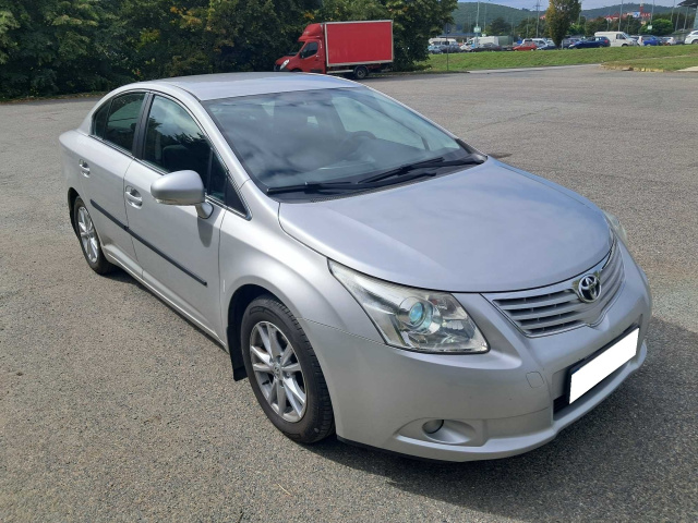 Toyota Avensis 2010