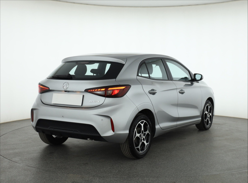MG 3, 2025