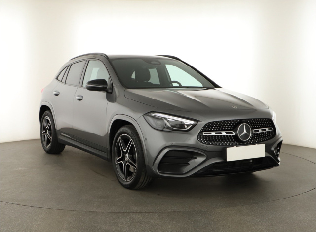Mercedes-Benz GLA 2025