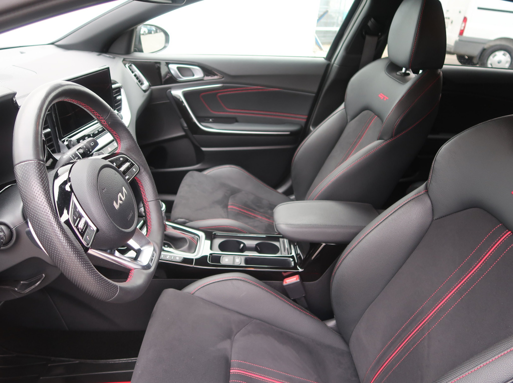 Kia ProCeed