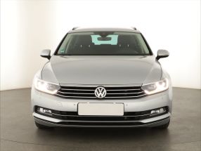 Volkswagen Passat - 2016