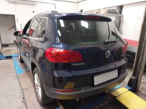 Volkswagen Tiguan - 2013