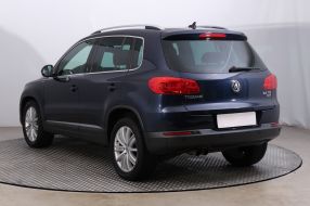 Volkswagen Tiguan - 2013