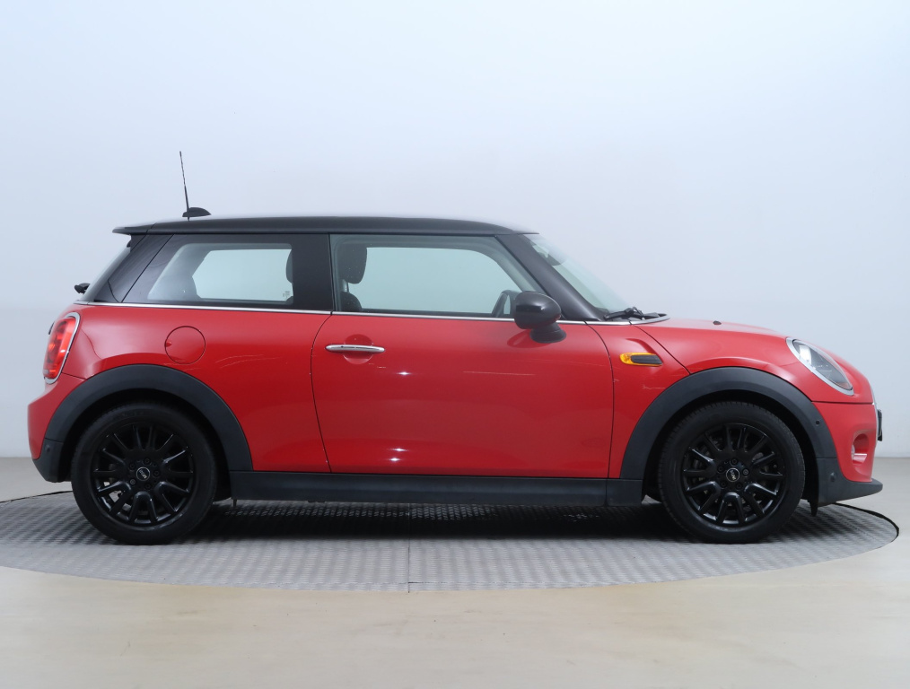 MINI 3-door