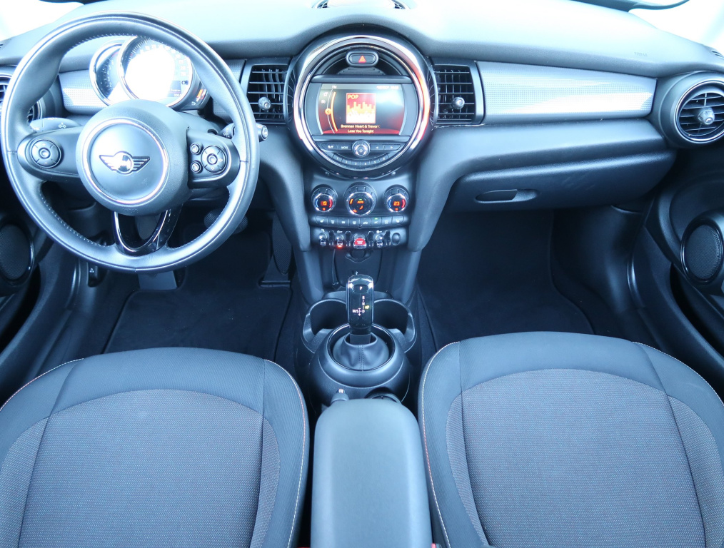 MINI 3-door
