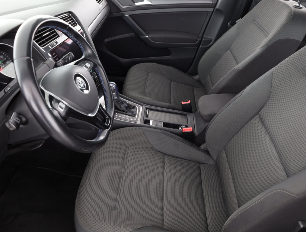 Volkswagen e-Golf