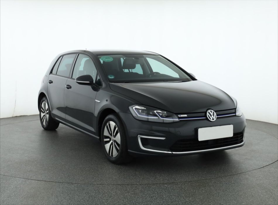 Volkswagen e-Golf - 2018
