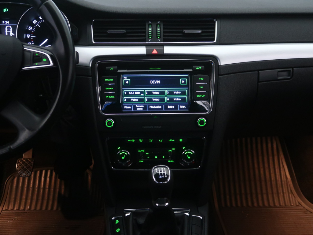 Škoda Superb