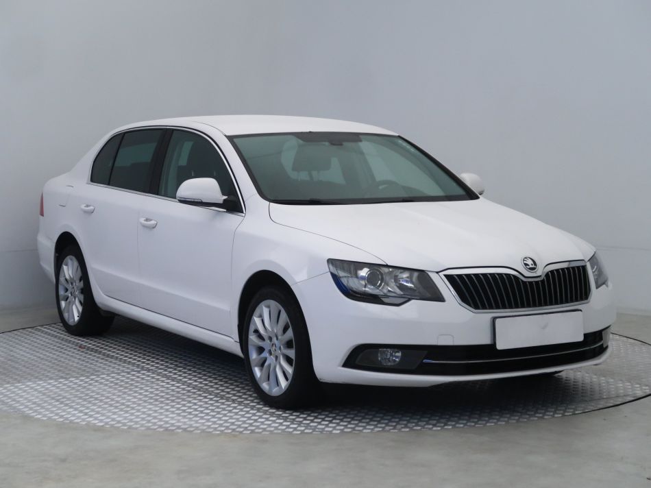 Skoda Superb - 2013
