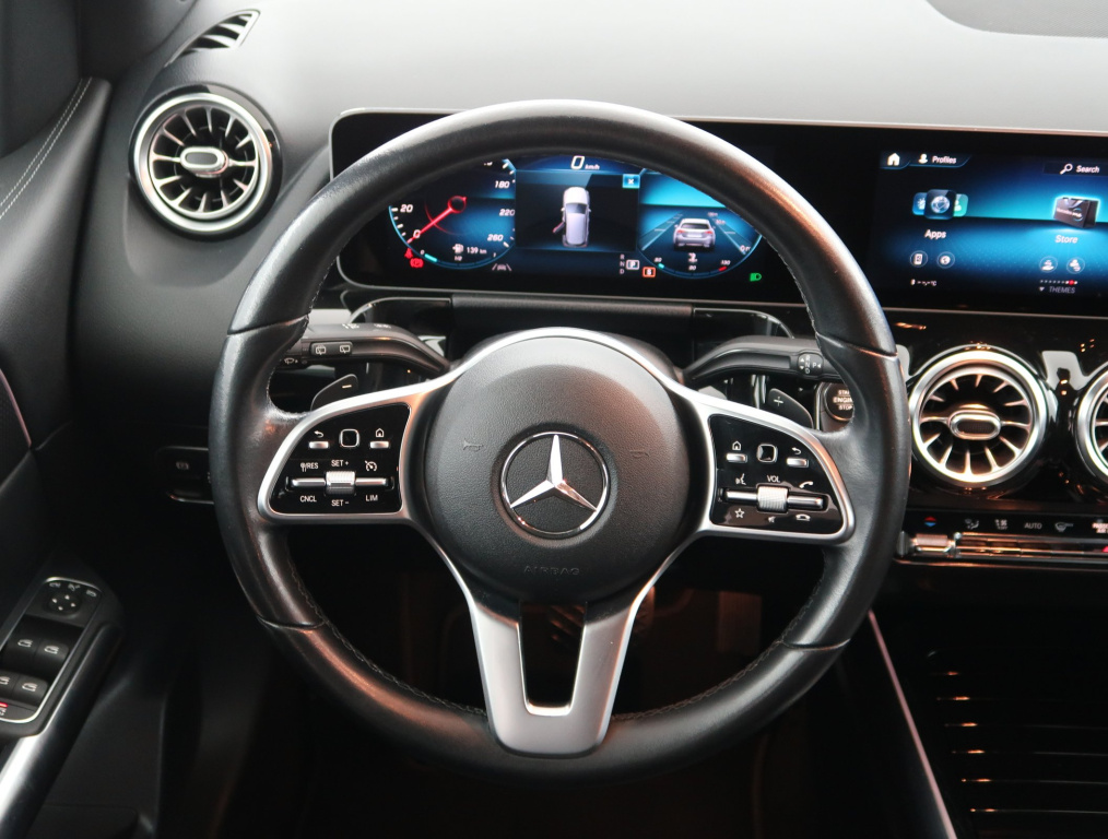 Mercedes-Benz B