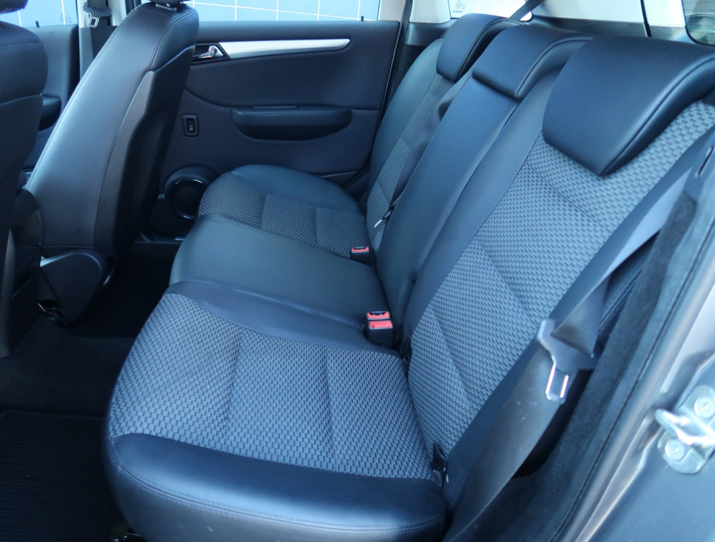 Mercedes-Benz B