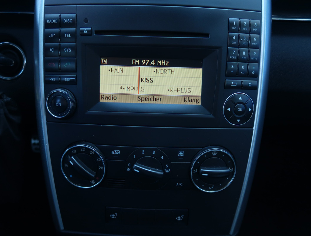 Mercedes-Benz B