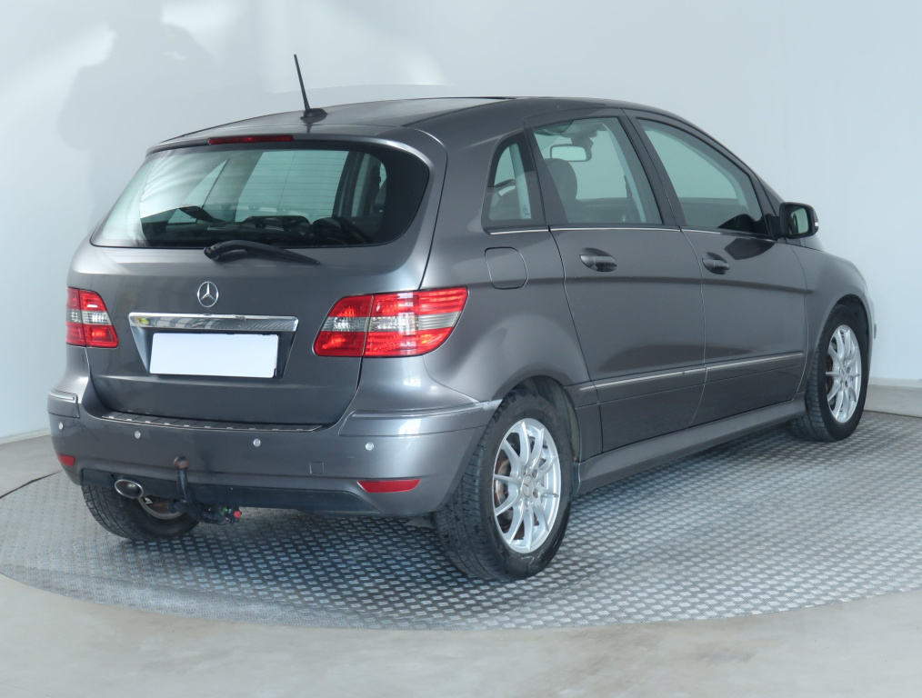 Mercedes-Benz B