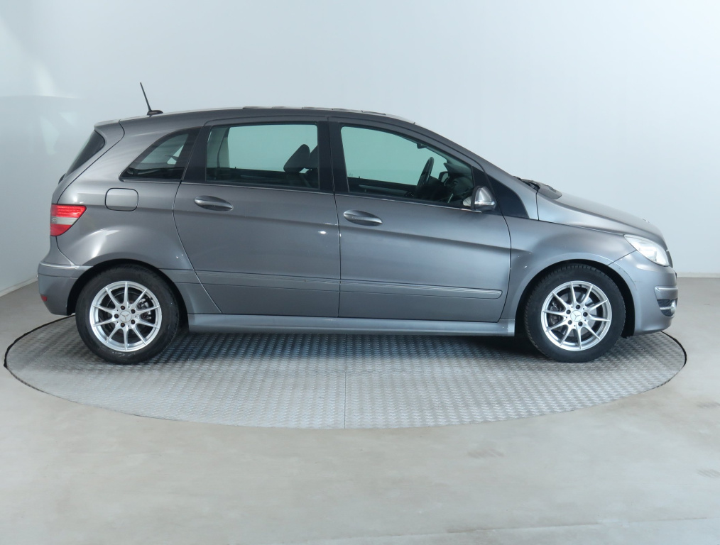 Mercedes-Benz B