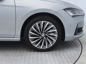 Škoda Superb - 2024