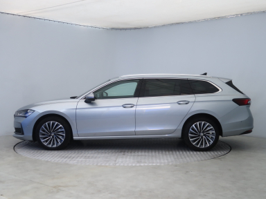 Škoda Superb - 2024