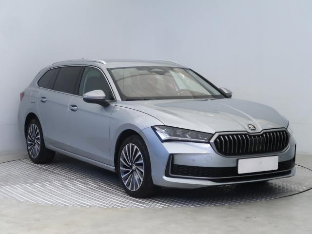 Škoda Superb 2024