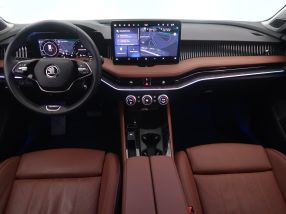 Škoda Superb - 2024
