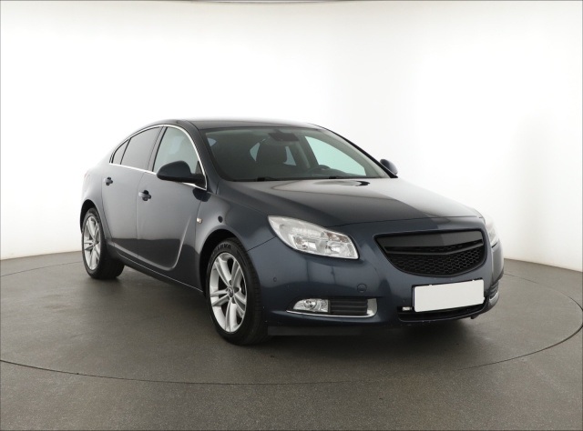 Opel Insignia 2011