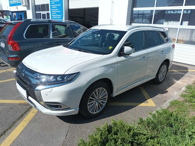 Mitsubishi Outlander 2020