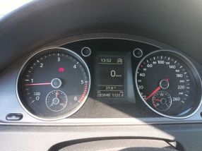 Volkswagen Passat - 2012