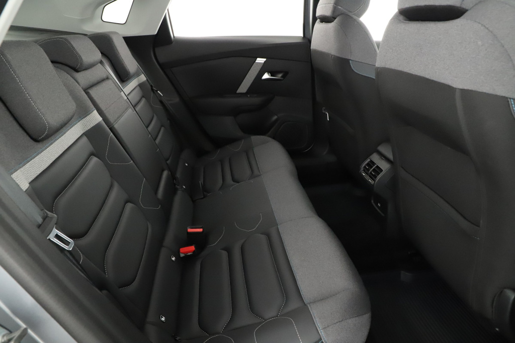 Citroen C4 X