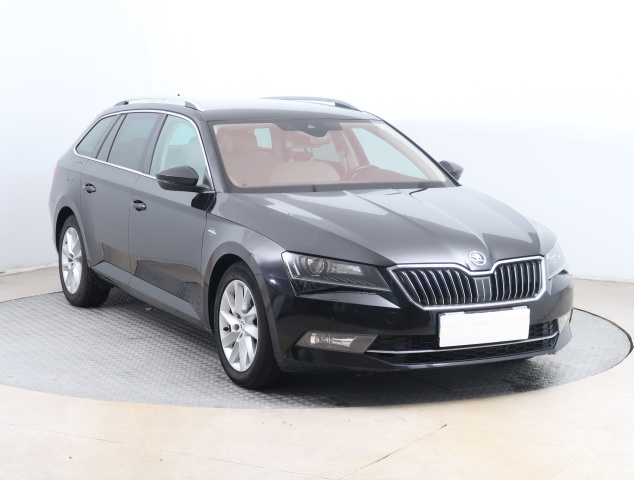 Škoda Superb 2016