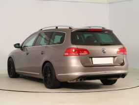 Volkswagen Passat - 2011