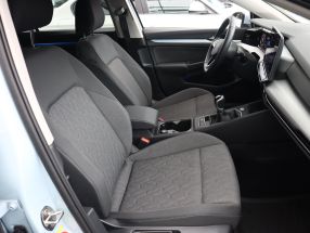 Volkswagen Golf - 2024