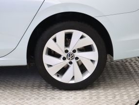 Volkswagen Golf - 2024