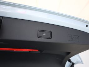 Volkswagen Golf - 2024