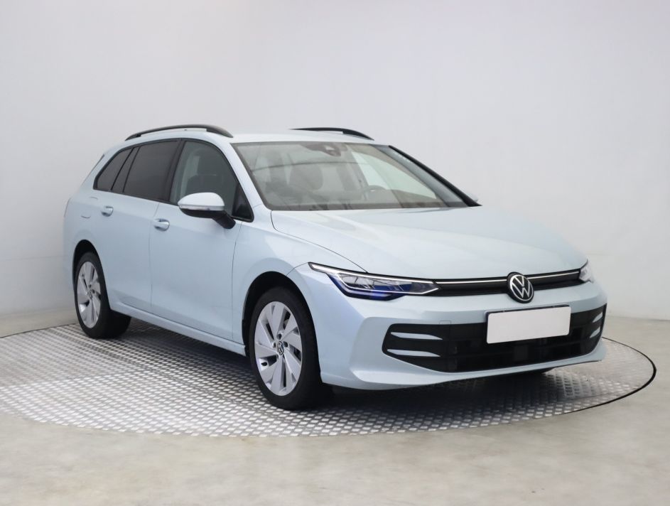 Volkswagen Golf - 2024