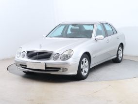Mercedes-Benz E - 2005