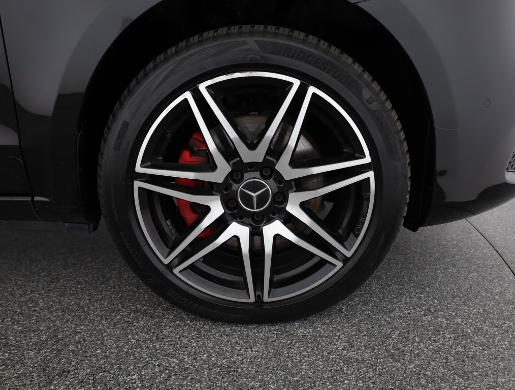 Mercedes-Benz V