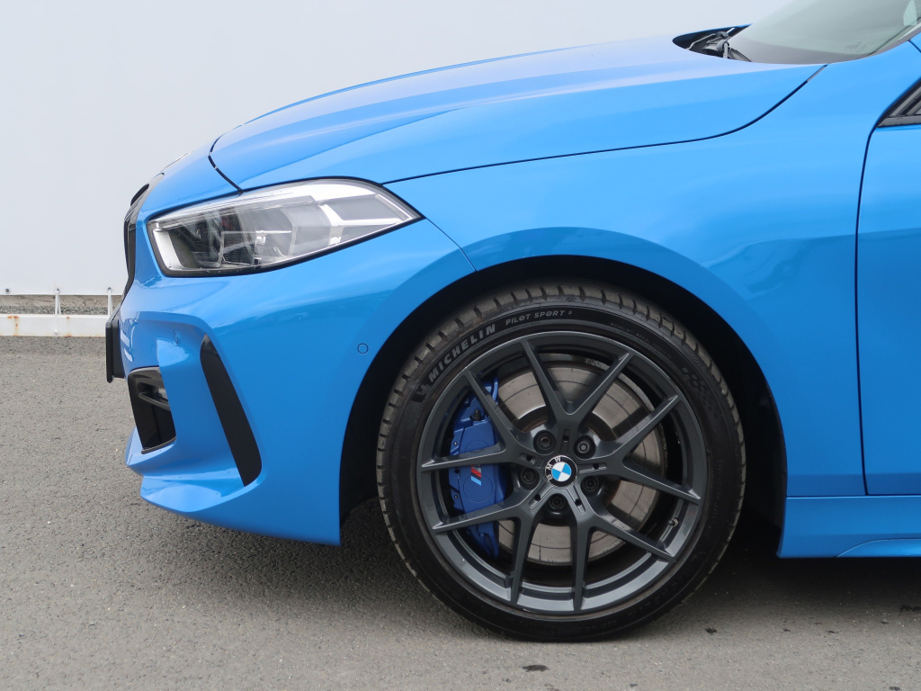 BMW 1