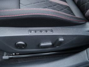 Škoda Octavia - 2023