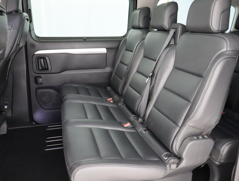 Peugeot Traveller