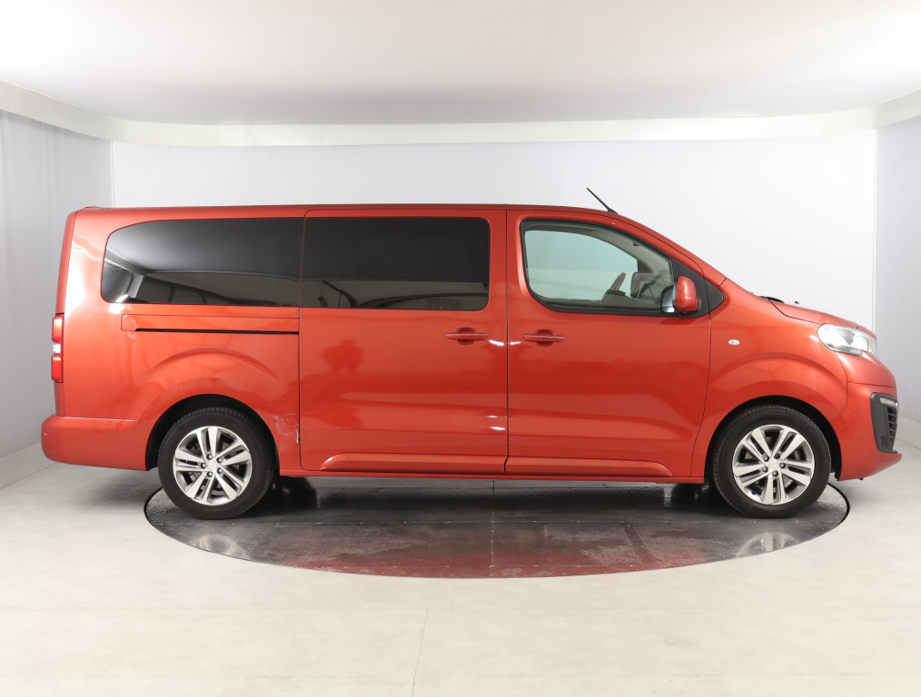 Peugeot Traveller
